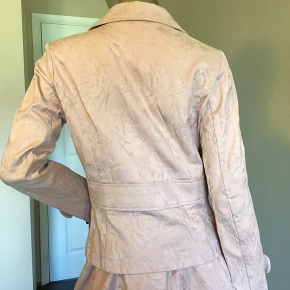 𝗔𝗟𝗟 𝗦𝗔𝗜𝗡𝗧𝗦 Misty Pink Jacquard Jacket & Skirt Set - Picture 8 of 14